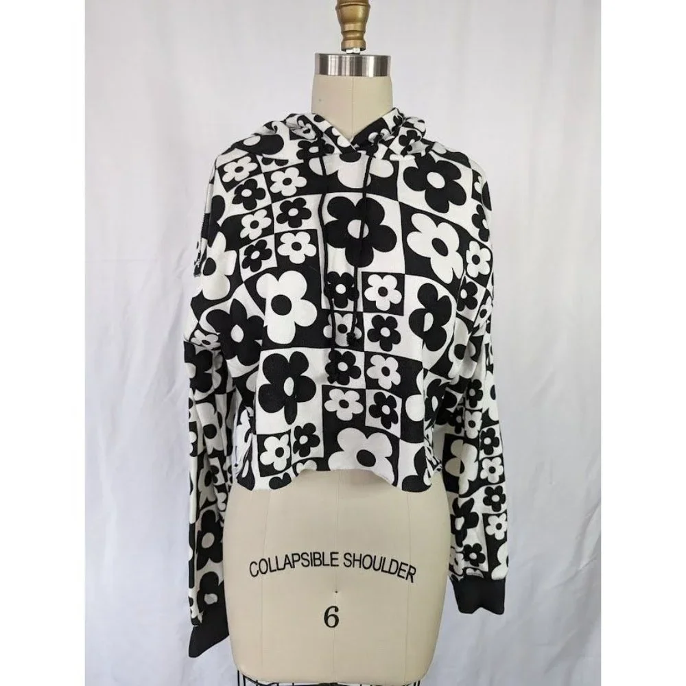 Women's Junior's Wild Fable Cropped Hoodie Sweatshirt Size Large Raw Hem NEW - Picture 1 of 7